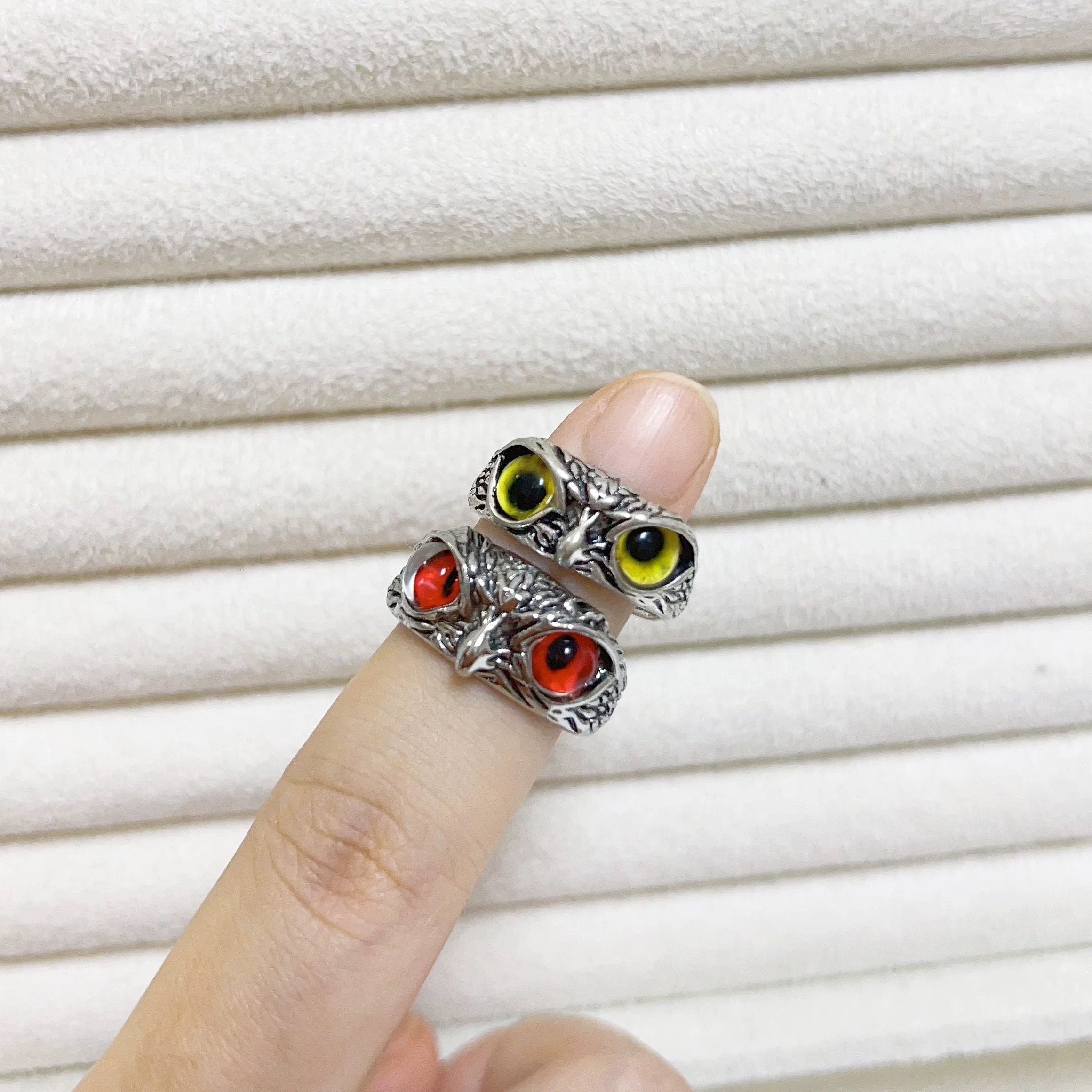 High-End Open Mouth Owl Ring for Men – Luxury Statement Jewelry

Bold / Statement Style