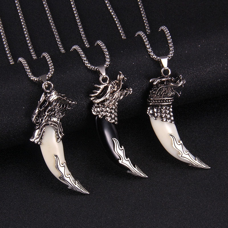 Bold Wolf Tooth & Dragon Head Necklace – Stainless Steel Statement Jewelry

Masculine / Gothic