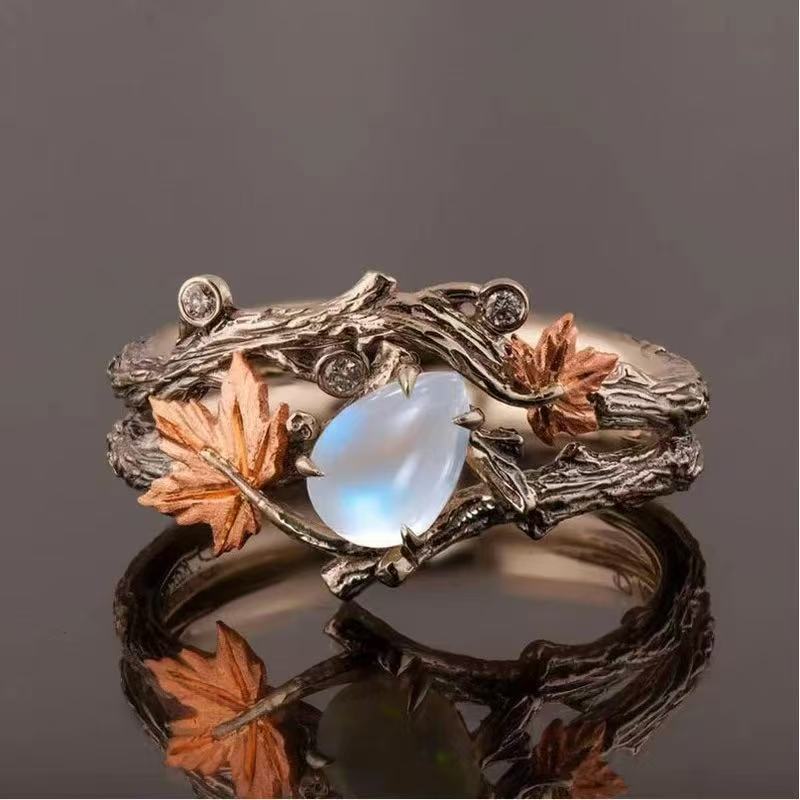 Creative Retro Silver Branch Maple Leaf Ring – Women’s Nature Jewelry

Gift-Focused