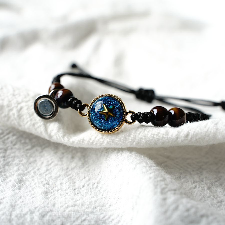 Stars Moon & Planet Bracelet – Celestial Jewelry with Magnetic Clasp

Trendy / Everyday Wear